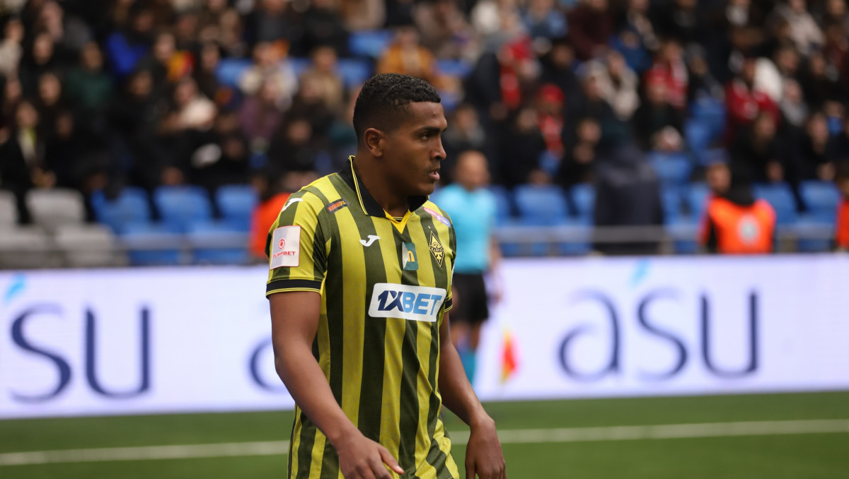 Элдер Сантана – игрок «Жениса»