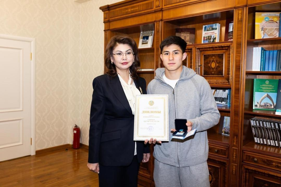 Дастану Сатпаеву вручена премия «Дарын»